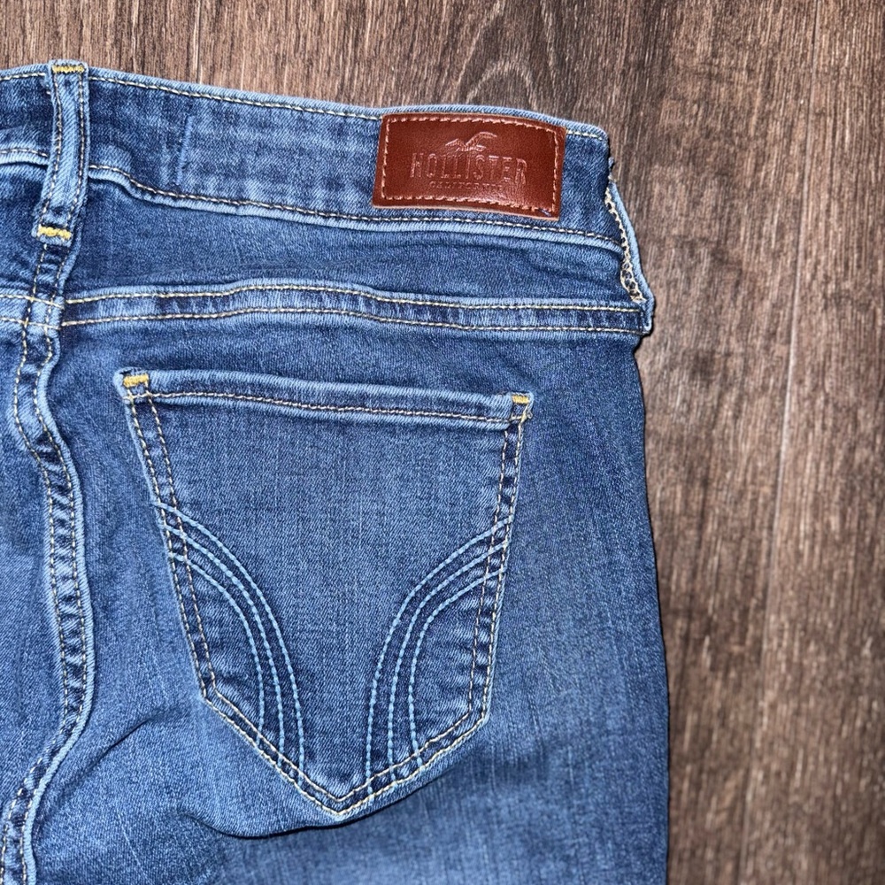 Size 3 Long Hollister Indigo Skinny Jeans - Picture 6 of 7